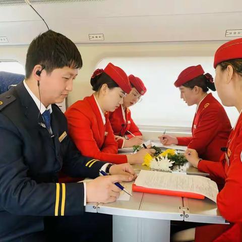 缅怀火场烈士 学习孙琦精神