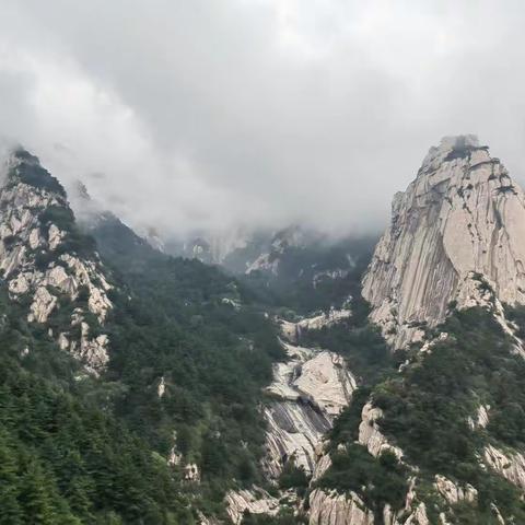 夏秋之交泰山行--天烛峰溜腿