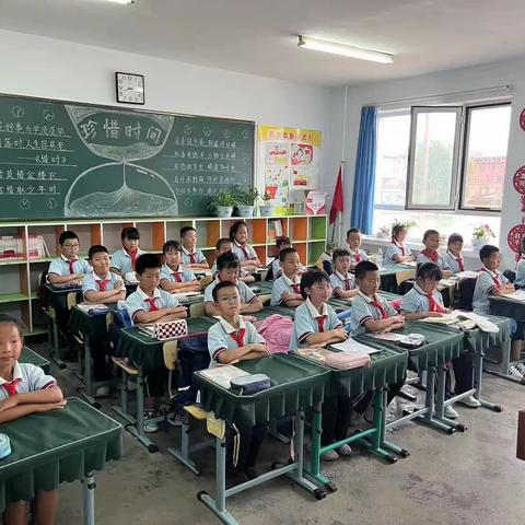 乐考无纸化，趣味大闯关——榆树乡中心小学一二年级无纸化考试