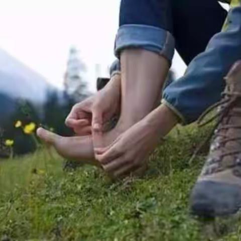 户外流血了，创可贴你会用吗？