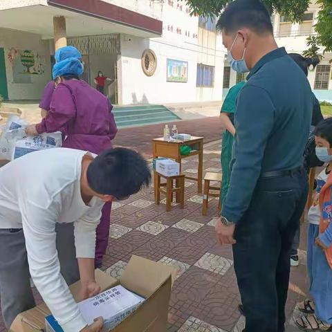 高地街道全体师生大规模核酸检测顺利完成。