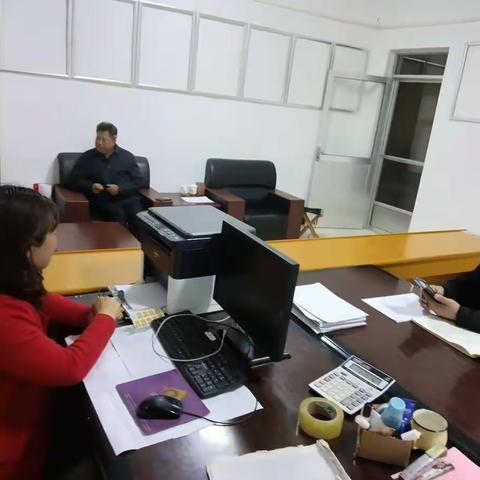 兵心映霜月，忠诚筑村安，疫情防控一线的白马峪村兵支书毕研贵