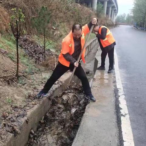 【灵宝农村公路】西闫养护中心本周工作动态