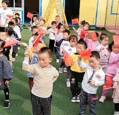 “百米画卷映童心，我与祖国共成长”——小状元幼儿园·国庆专题活动～