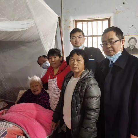 建行韶关翁源支行为行动不便老人提供上门服务