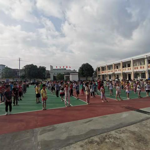 加强防暴演练，筑牢生命屏障——黄练镇岭岑小学开展反恐防暴演练