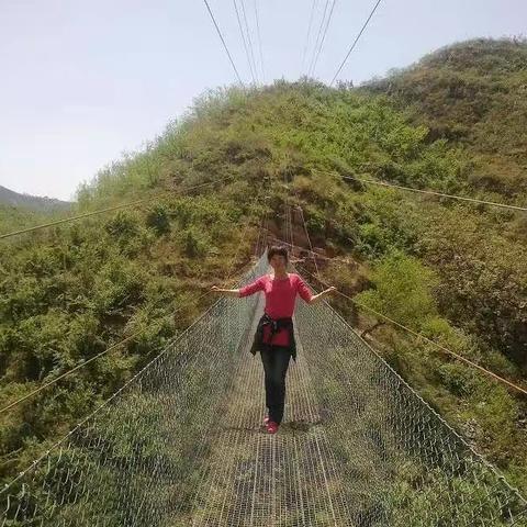 洞阳坡 · 吊桥