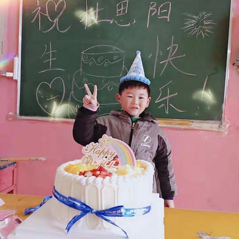 ㊗️杜思阳小朋友生日快乐🎂健康成长🎉🎉🎉🎉🎉🎉