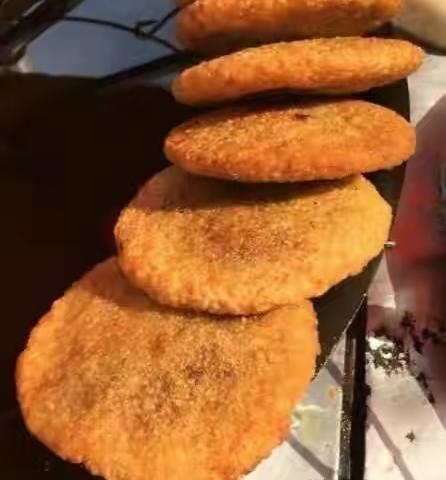 寻找家乡的美食-绿豆糍粑