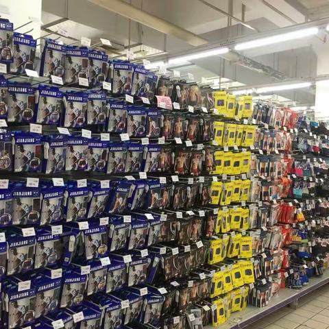 孝感城站路店盒裤陈列图片