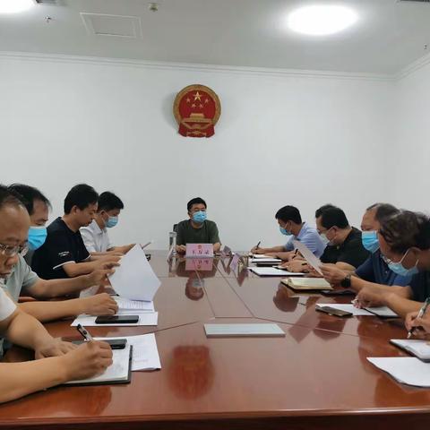 王万录主持召开临漳县环境整治和预防消毒工作部署会