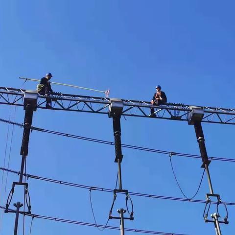 公司总工程师陈宇琦深入一线指导工作