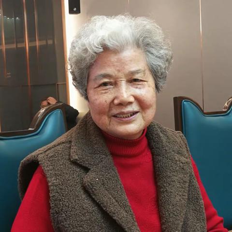 三姑奶（周莲）生日快乐！