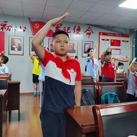 我的暑假生活    刘英小学401班    伍岑恩