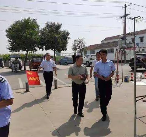 情系教师节 慰问暖校园 —记镇领导赴培英小学开展教师节慰问活动