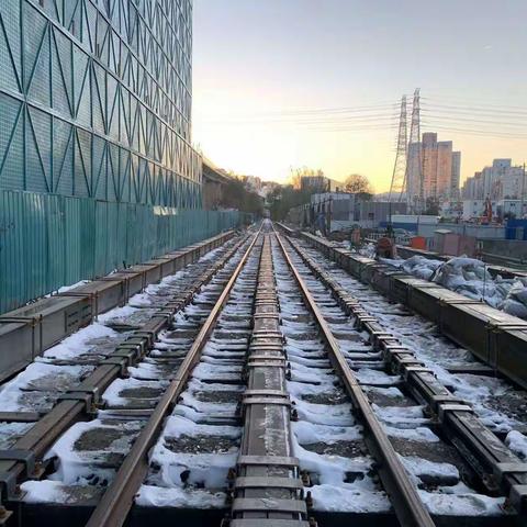 S1线苹果园站换乘通道下穿大台铁路工程