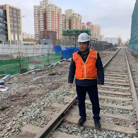 S1线苹果园站换乘通道下穿大台铁路工程