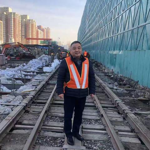 S1线苹果园站换乘通道下穿大台铁路工程