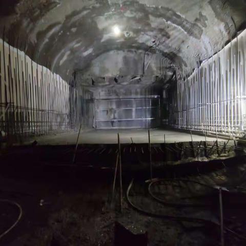 S1线苹果园站换乘通道下穿大台铁路工程