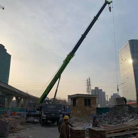 S1线苹果园站换乘通道下穿大台铁路工程