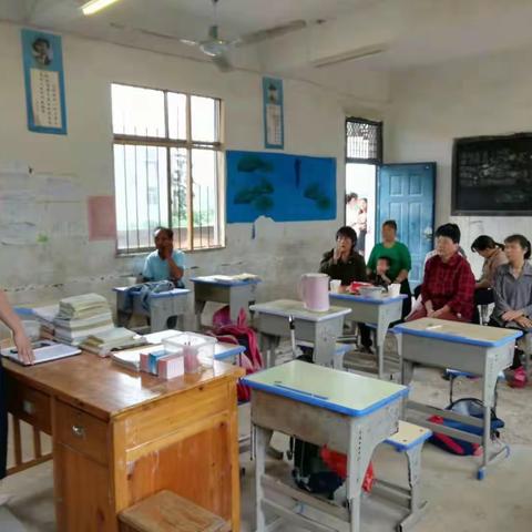 互相交流——湖溪小学家长会圆满召开