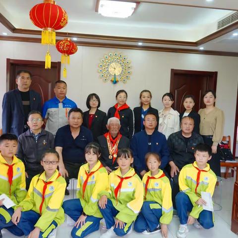 聆听红色故事 传承革命精神——怡景小学党员、少先队员代表走访慰问革命老战士纪实