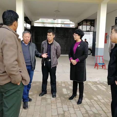 区卫计局继续深入到所包村督促指导冬季取暖工作