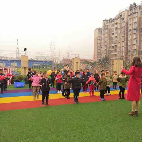 精彩幼儿园生活――户外活动篇