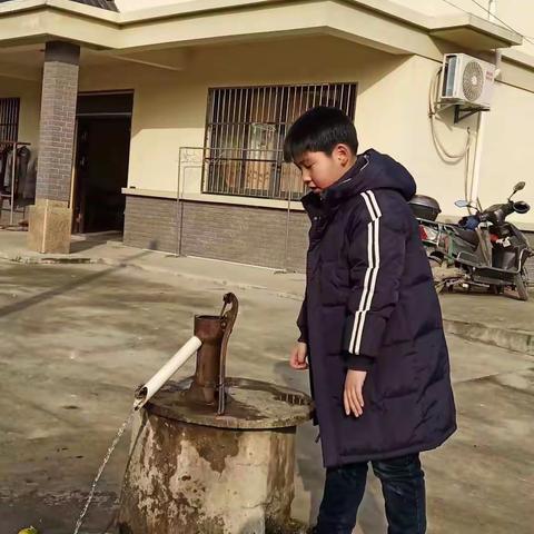 三（10）班-周圣轩寒假生活