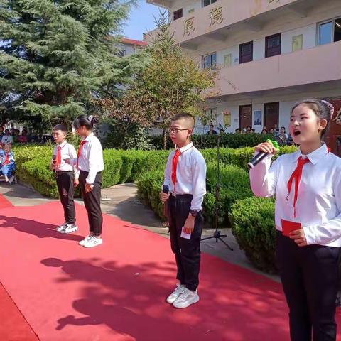 藉口镇四十铺小学喜迎祖国母亲七十一华诞文艺汇演