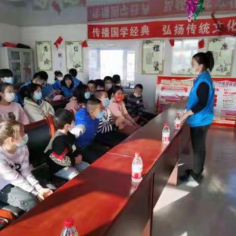 黑龙江省海伦市共青团市委积极组织当地大学生志愿者开展共青团“童心港湾”关爱留守儿，新年联欢等公益活动