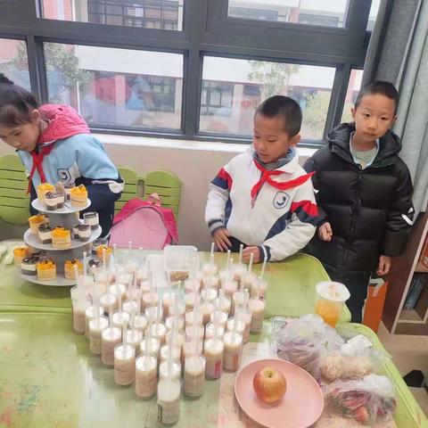 美食“美”刻，快乐“食”光——301班级美食活动