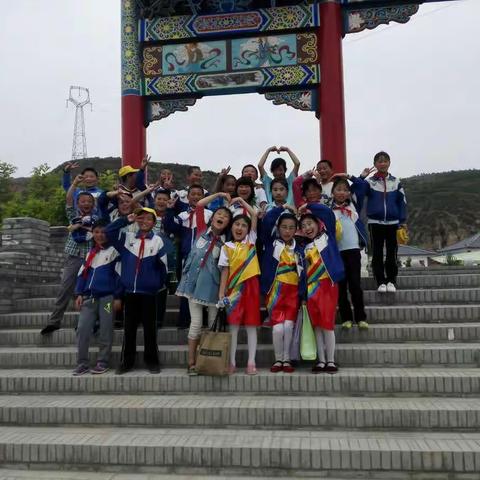 抓住童年的尾巴