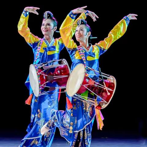 [时光舞影] 群舞《长鼓敲起来》