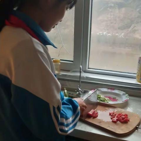 绿动育才，我们在行动——绿色厨房，我能行