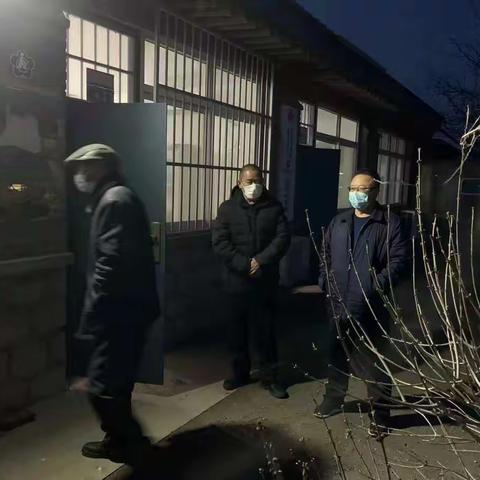 住建局全员深入抗疫一线值守