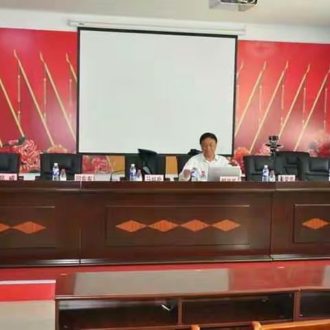 扎兰屯市动物疫病预防控制中心在柴河镇举办马流产防治培训班