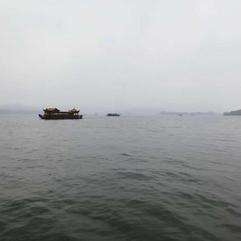 读万卷书，行万里路