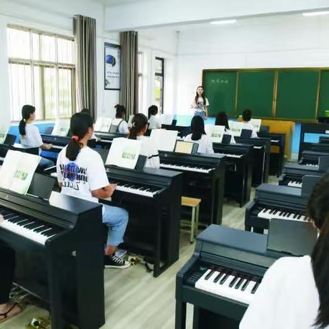 扬起教育风帆、培养有用人才——嵩县教育扶贫显成效