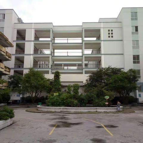 爱在光明 情满六(2)——光明小学2016届学生童年记忆