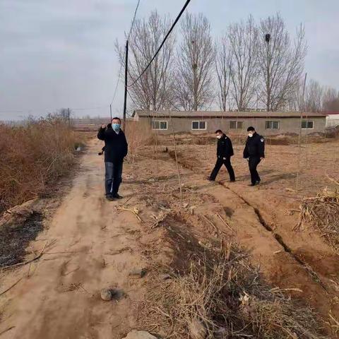南沿村镇长禁烧一线忙