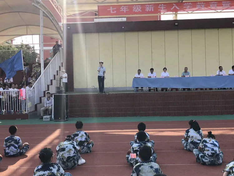 华阴市消防救援大队走进华岳中学开展消防安全培训