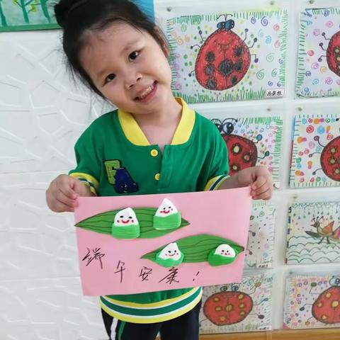 浓浓粽叶香，悠悠端午情——蒙十二班端午节手工活动