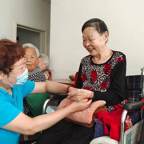 爱在端午 情暖您心 |上街区敬老院端午节活动