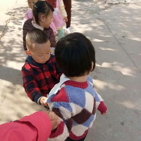 春意已盎然，踏青正当时。