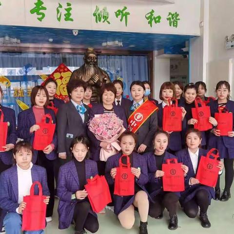 3.8女神节介休裕华路农行深入介休市中科幼儿园进行感恩回馈活动