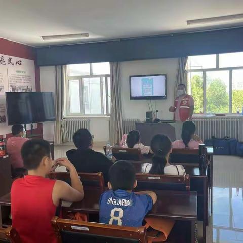 市红十字会开展关于 防溺水安全教育宣传活动