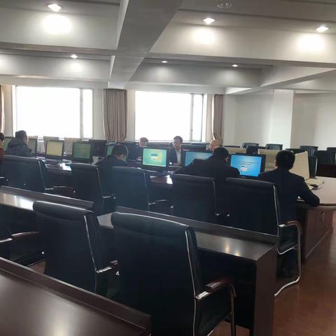 呼和浩特分行召开2019年第一期大户风险分析会