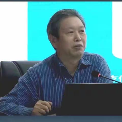 华龙区京开路第一小学组织学习《进一步优化疫情防控二十条措施》