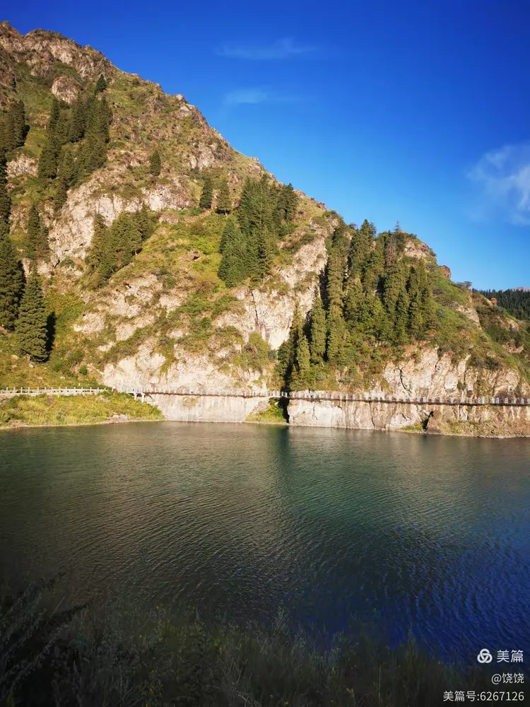 过年可以去新疆天山天池